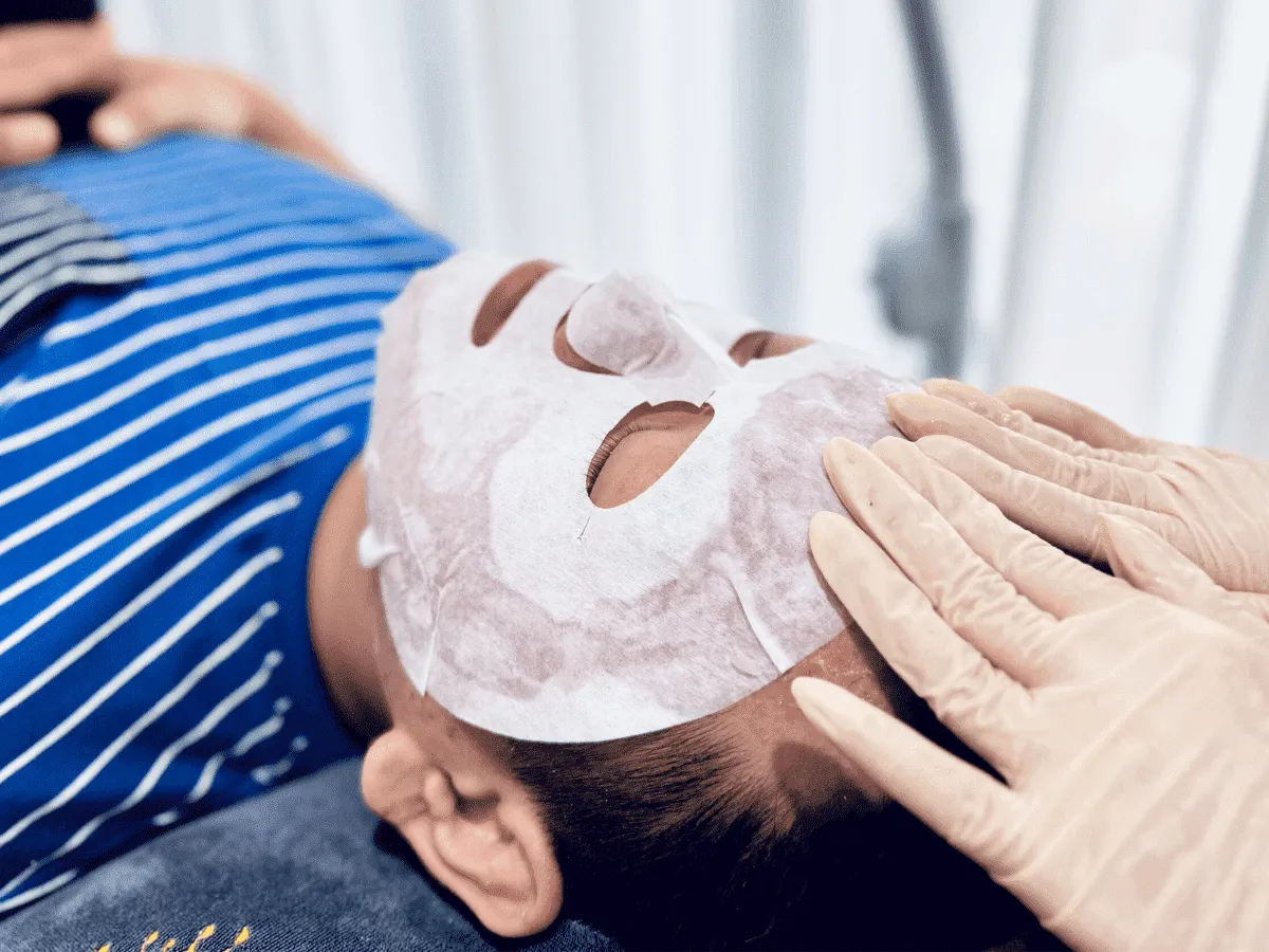 Nặn Mụn Thanh Tẩy CO2